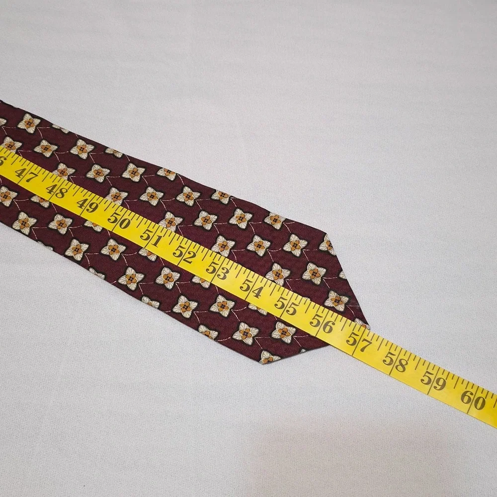 Guess USA‎ Men's Multicolored Dress Tie 100% Silk Size 57
